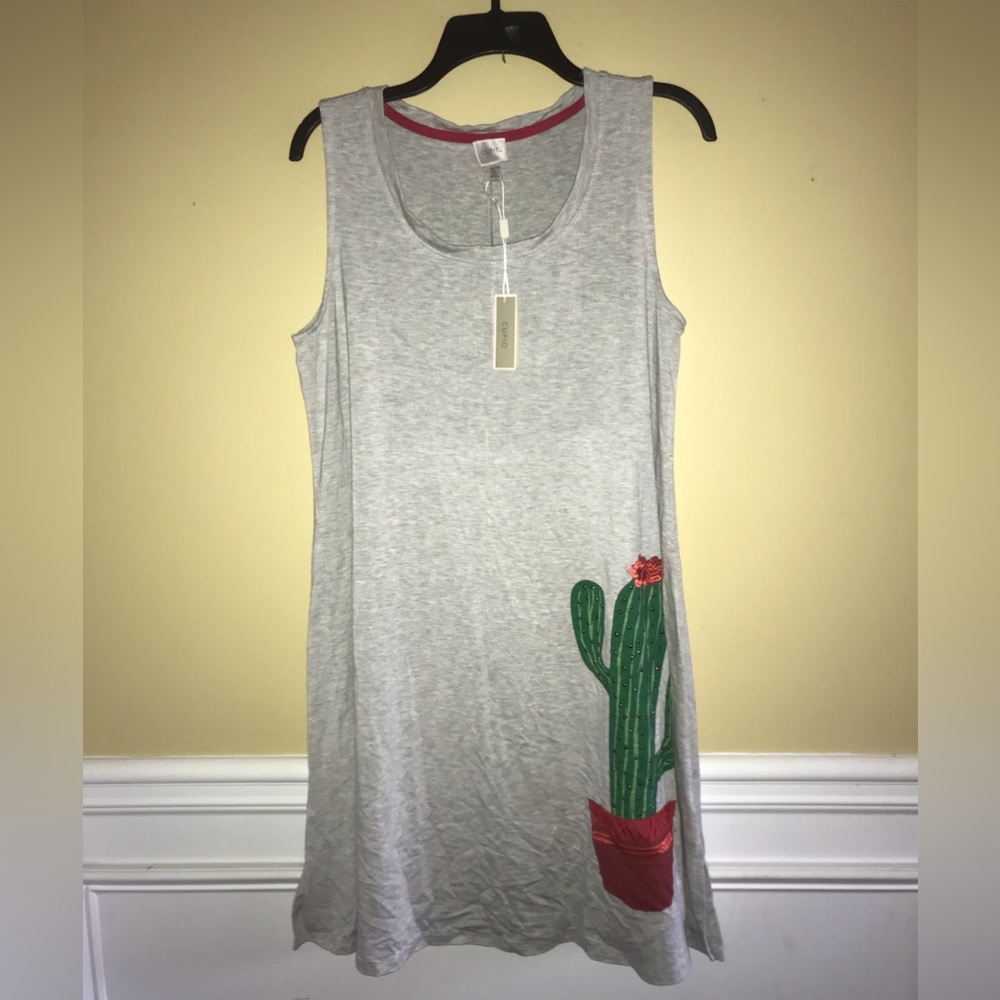 NWT! Cupio Gray Swing Tank Dress with Studded Catus Applique size XL